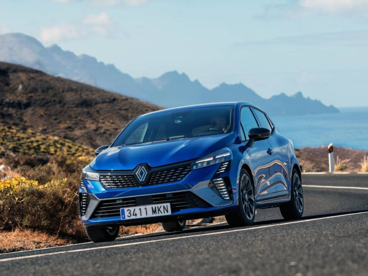 Renault Clio E-Tech azul