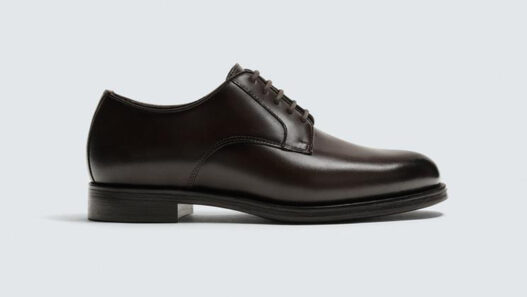 Zapato de vestir estilo Derby para hombre de Zara invierno 2026
