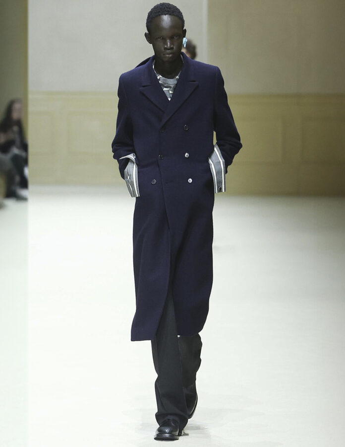 modelo desfile Prada hombre otoño/invierno 2026