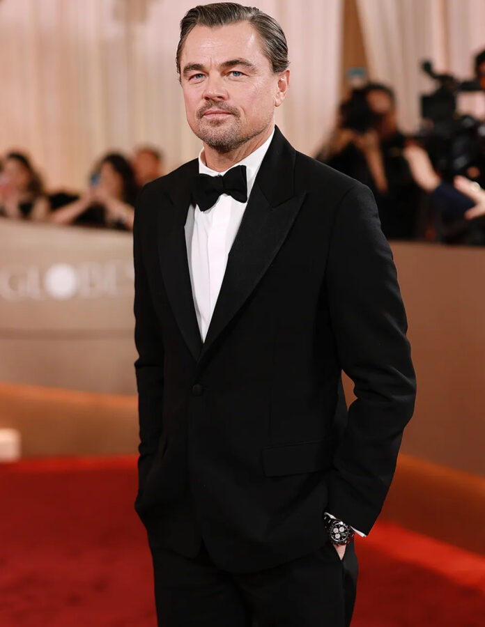 Leonardo DiCaprio posa en la alfombra roja de los Globos de Oro 2026.