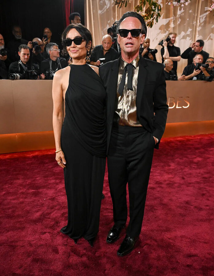 Walton Goggins posa en la alfombra roja de los Globos de Oro 2026