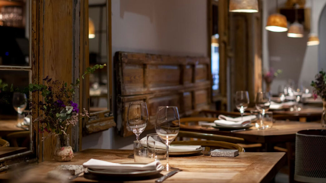 Comedor del restaurante Triciclo en Madrid, recomendado para cenas.