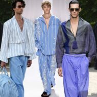 Por qué este verano vas a querer salir de casa sin quitarte el pijama (y te verás más elegante que nunca) Collage de diferentes modelos masculinos vestidos con pijamas en un desfile