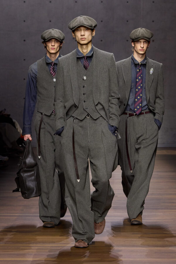 look desfile Emporio Armani hombre otoño/invierno 2026