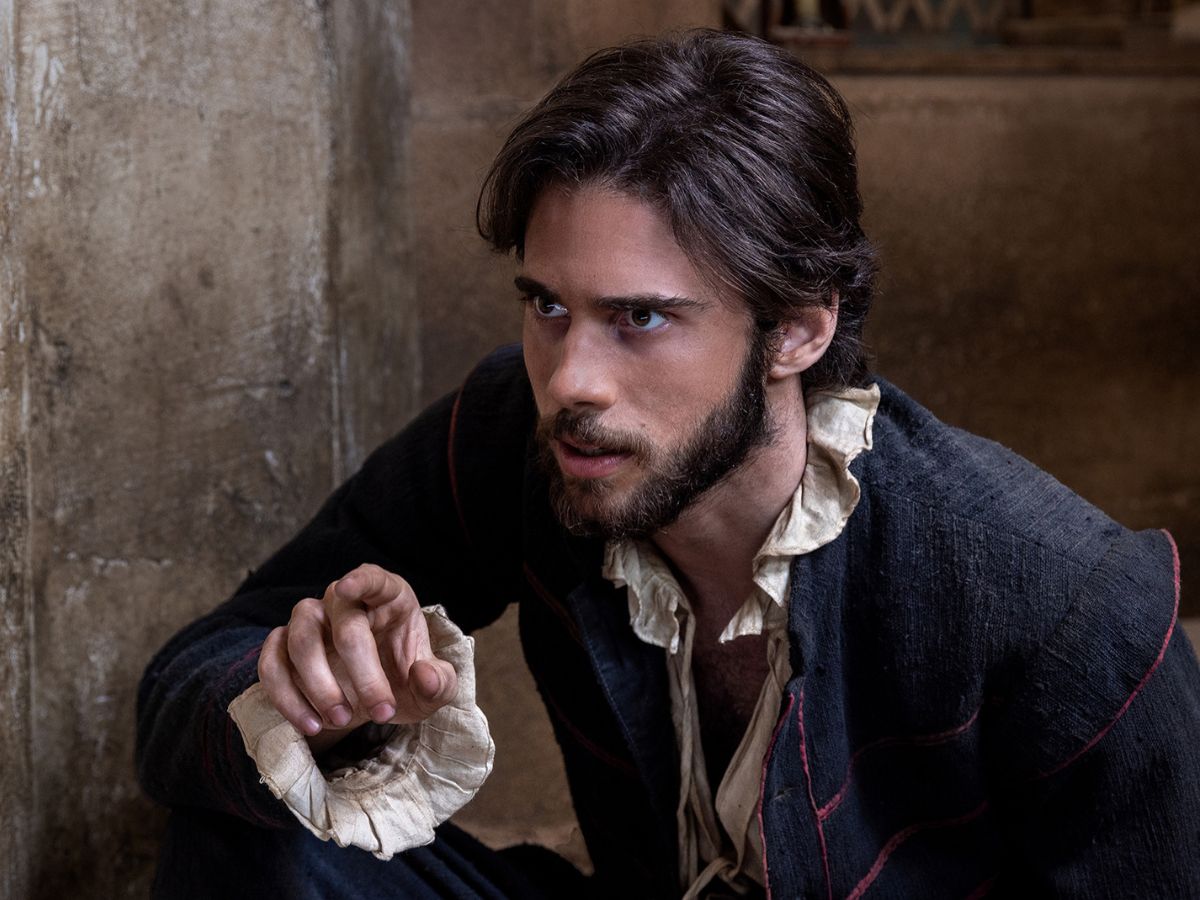 Julio Peña caracterizado como Miguel de Cervantes en la película El cautivo.