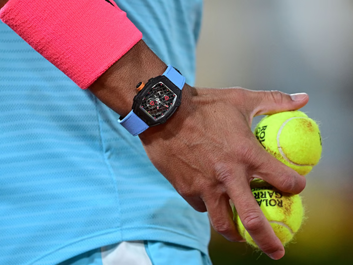 Muñeca de Rafa Nadal con un reloj Richard Mille.