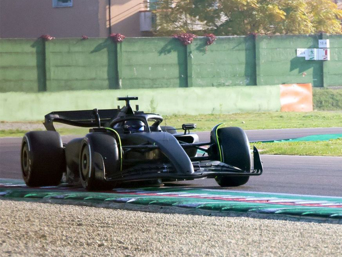 El F1 de Cadillac en sus primeros test con motor Ferrari
