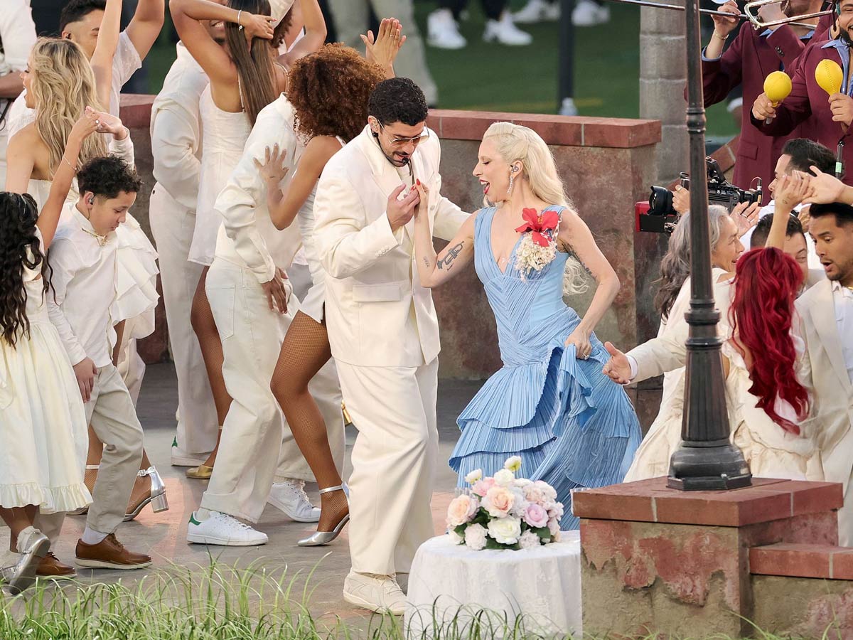 Bad Bunny baila junto a Lady Gaga durante el Half Time de la Super Bowl 2026