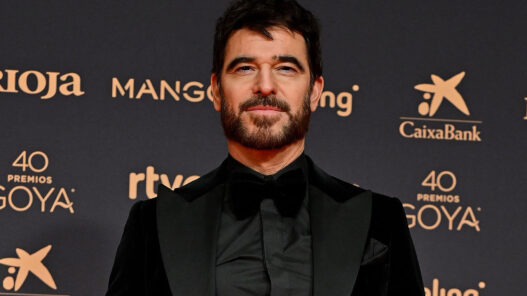 Alfonso Bassave uno de los actores más elegantes de los Premios Goya 2026
