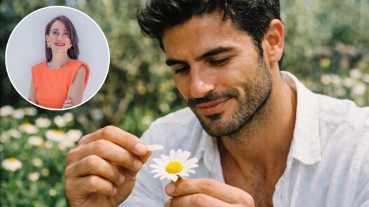 hombre deshojando una margarita