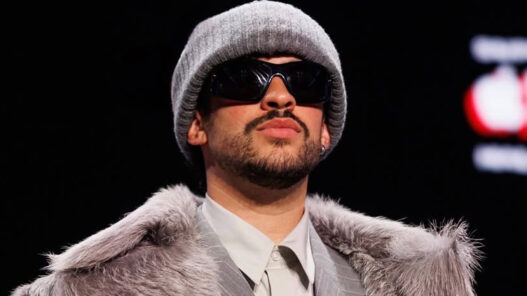 Bad Bunny durante la presentación de su participación en la Super Bowl 2026