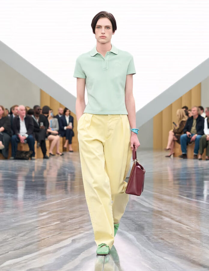 modelo desfile Dior primavera/verano 2026 Jonathan Anderson