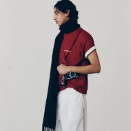 Zara convierte unos pantalones de pijama en el look perfecto para salir a la calle esta primavera 2026 look pijamero para hombre de Zara colección San Valentín 2026