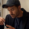 Pablo Alborán tomando café en Lisboa