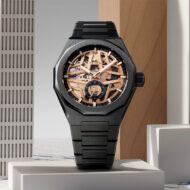 Zenith acaba de lanzar un reloj de oro y cerámica negra de 19.100 euros que "cambia de look" en segundos Reloj Zenith DEFY Skyline Skeleton en cerámica negra con esfera esqueletizada dorada y brazalete integrado