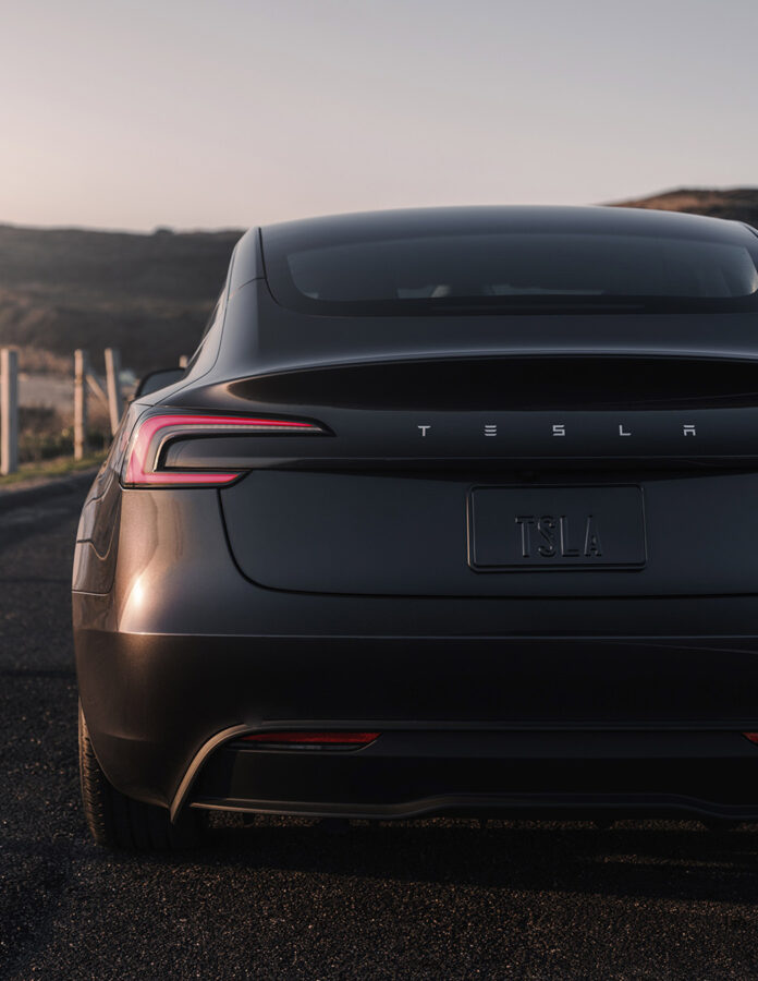 Tesla Model 3 vista trasera
