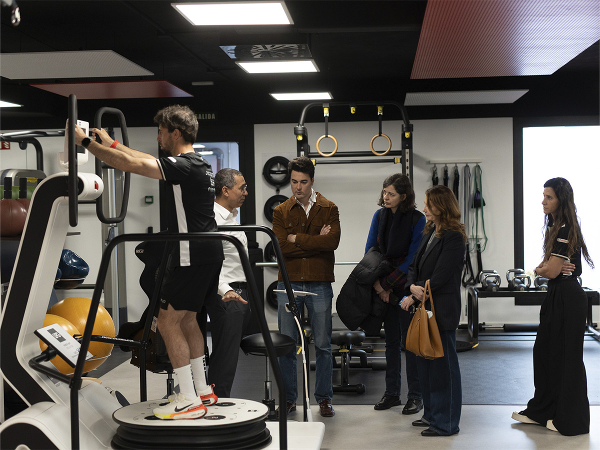 António Félix da Costa entrando en centro de Madrid