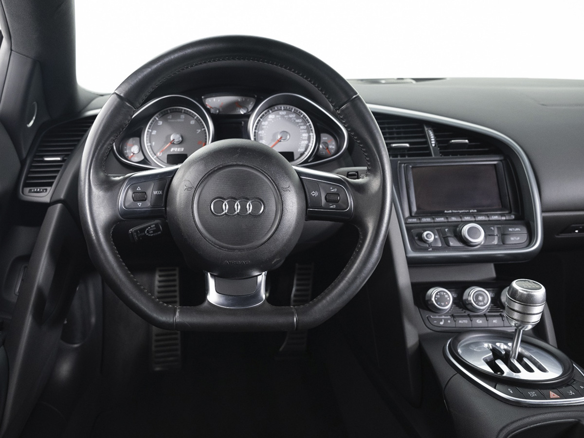 volante del Audi R8 V8 Manual