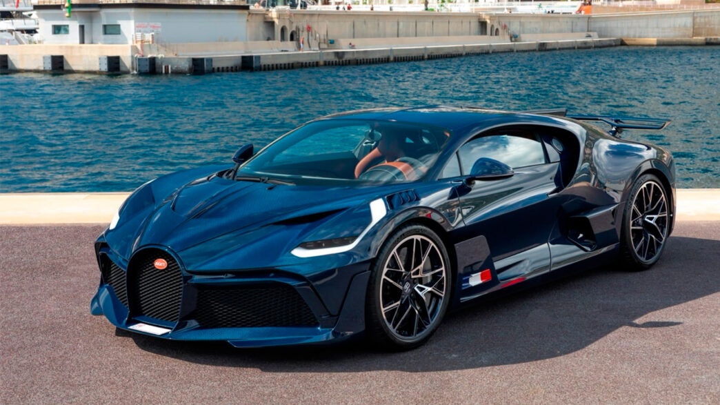El Bugatti Divo visto de frente