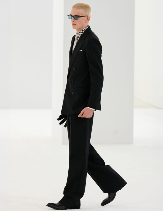 Desfile Tom Ford otoño/invierno 2026 2027 look hombre