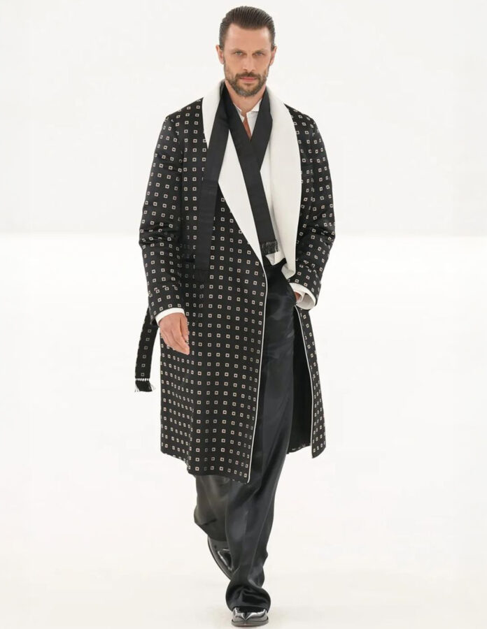 Desfile Tom Ford otoño/invierno 2026 2027 look hombre