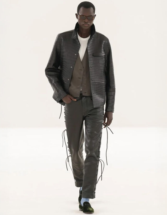 Desfile Tom Ford otoño/invierno 2026 2027 look hombre