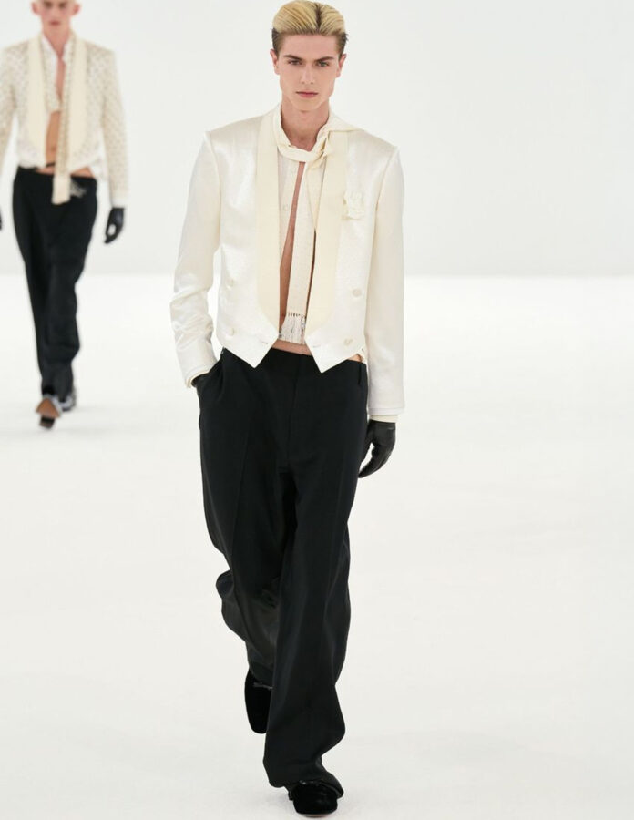 Desfile Tom Ford otoño/invierno 2026 2027 look hombre