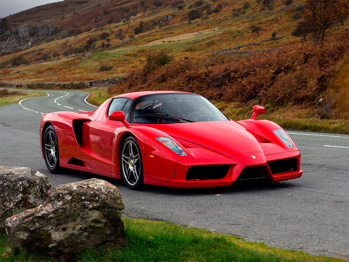 Ferrari Enzo rojo