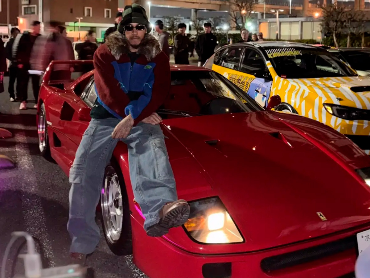 Ferrari F40 rojo y Lewis Hamilton en Japón