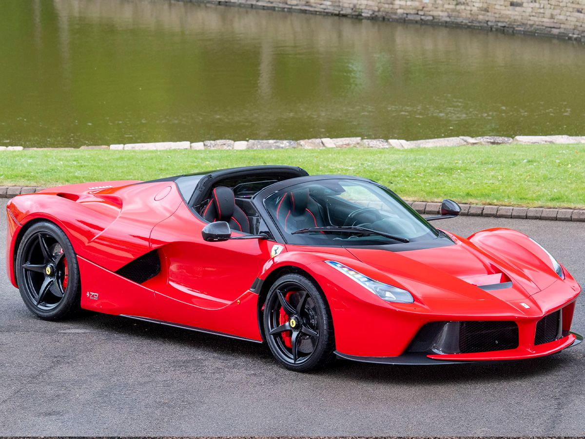 Ferrari LaFerrari Aperta rojo