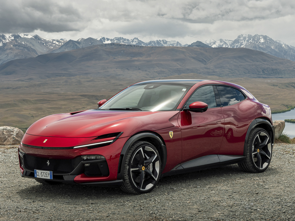 Ferrari Purosangue rojo