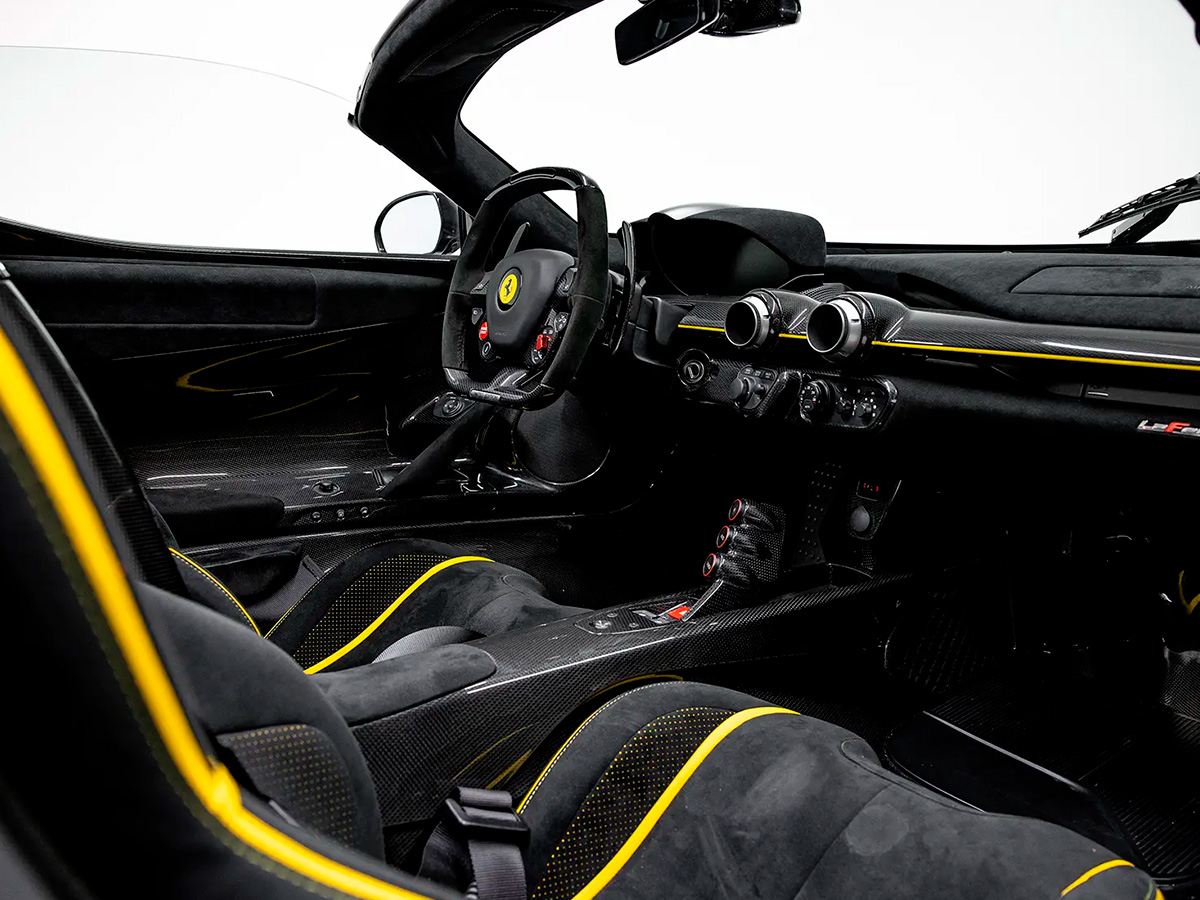 interior del Ferrari LaFerrari Aperta