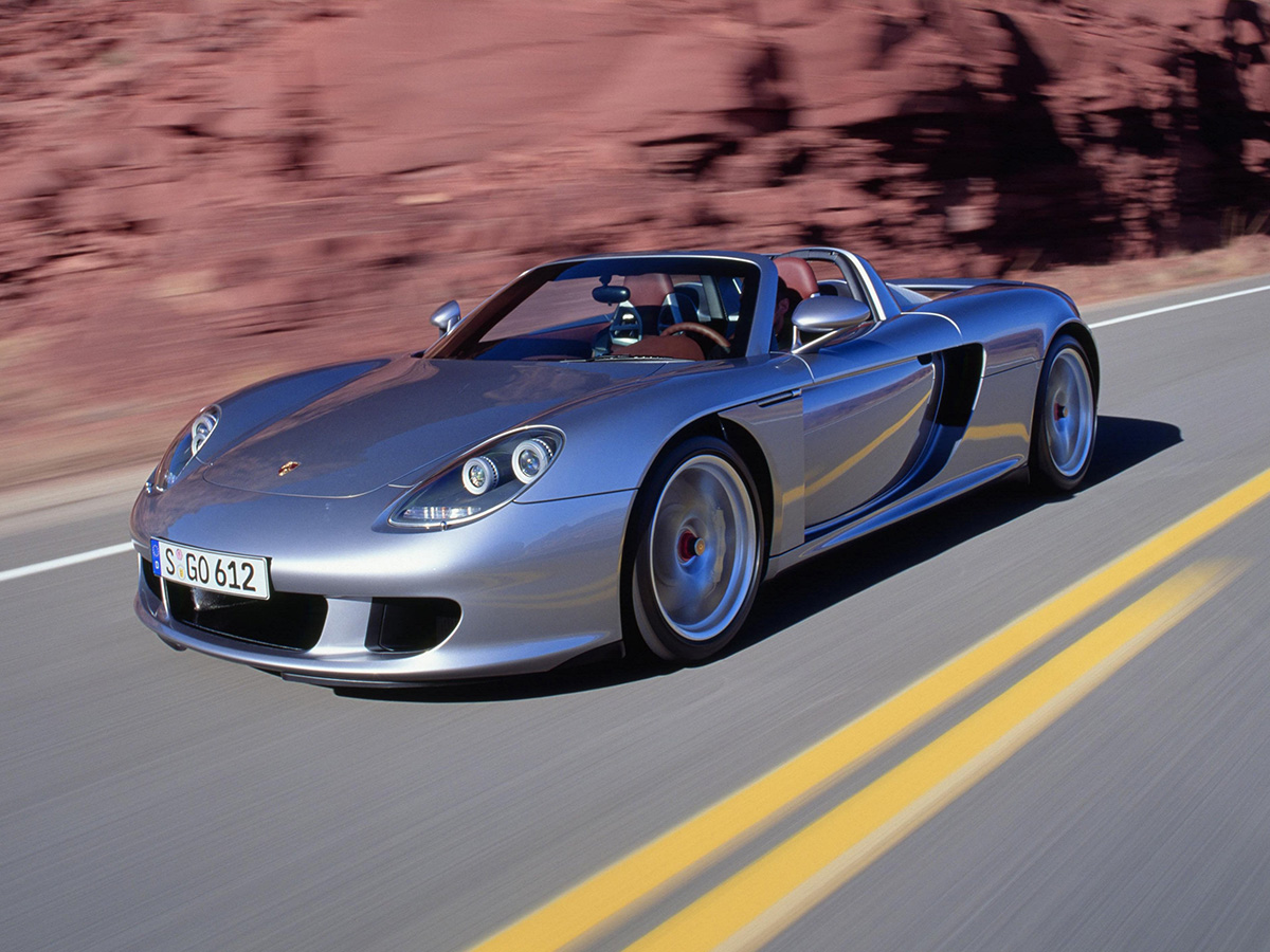 Porsche Carrera GT gris plata