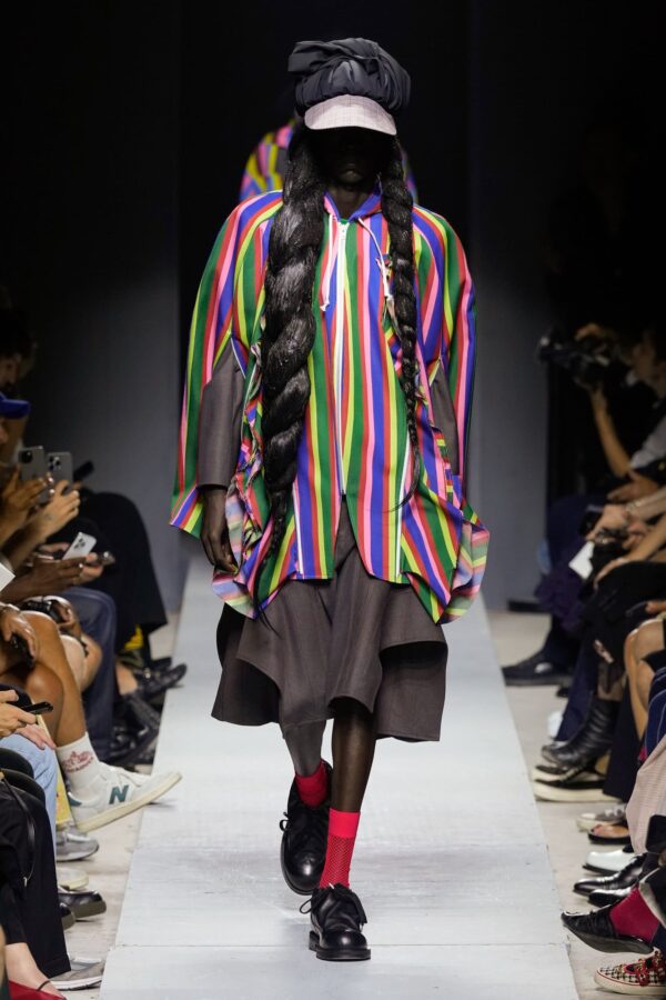 Desfile Comme des Garçons primavera 2026