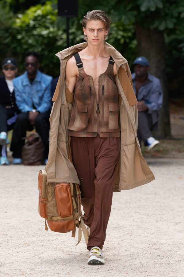 Desfile White Montaineering primavera 2026