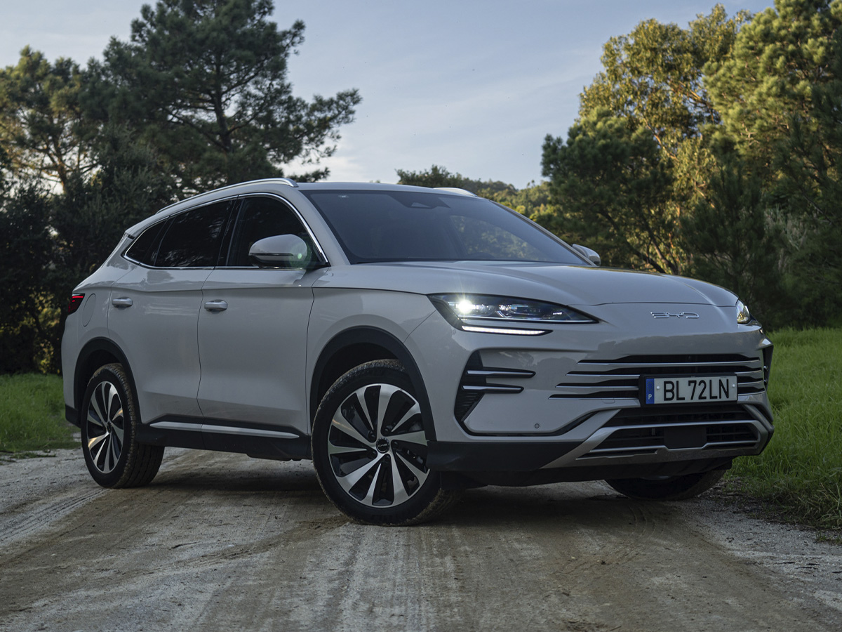 BYD Seal U DM-i gris oscuro