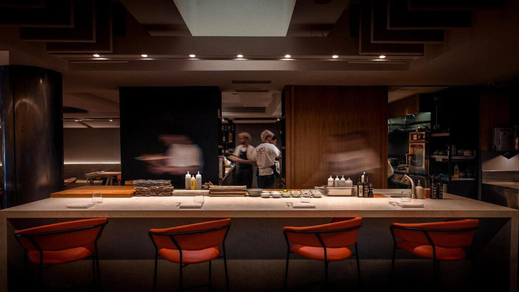 Barra del restaurante Hugo Chan en Madrid