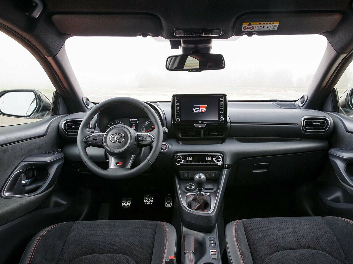 GR Yaris interior