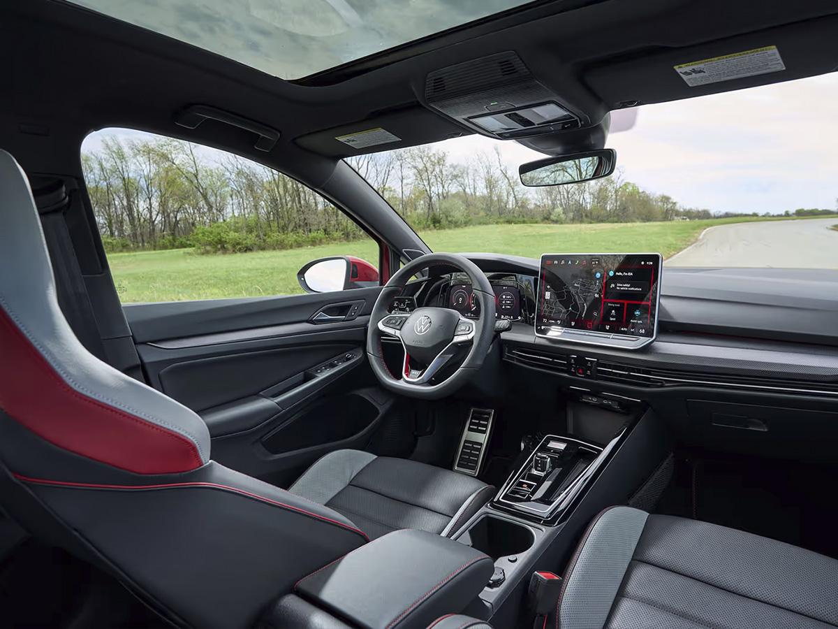 Interior del Volkswagen Golf eHybrid