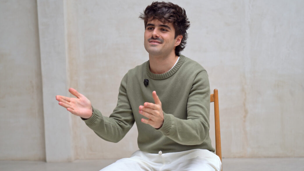 Martin Urrutia durante su entrevista para Rísbel Magazine