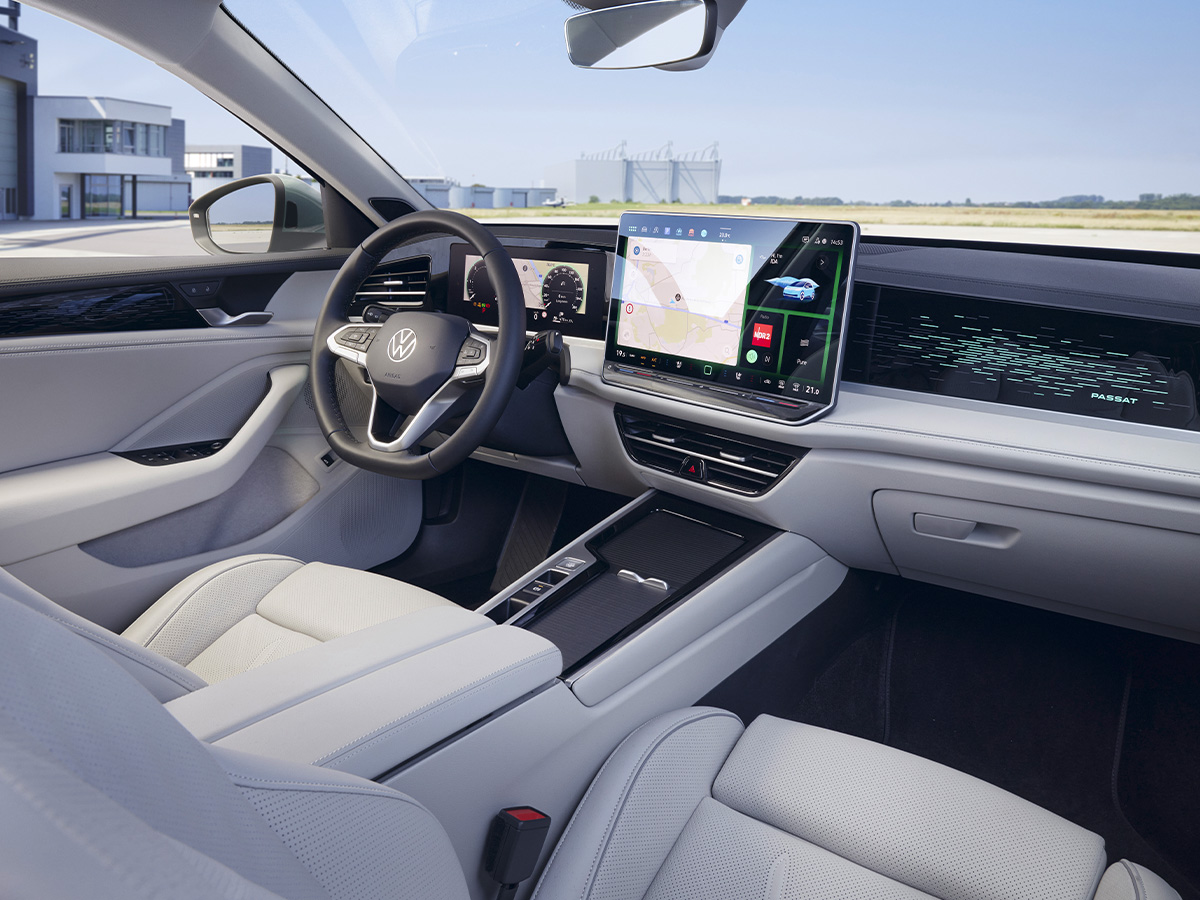 Volkswagen Passat eHybrid Passat Interior con tapicería en blanco