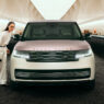 Range Rover Pearl of Tay expuesto en Milan Design Week 2026