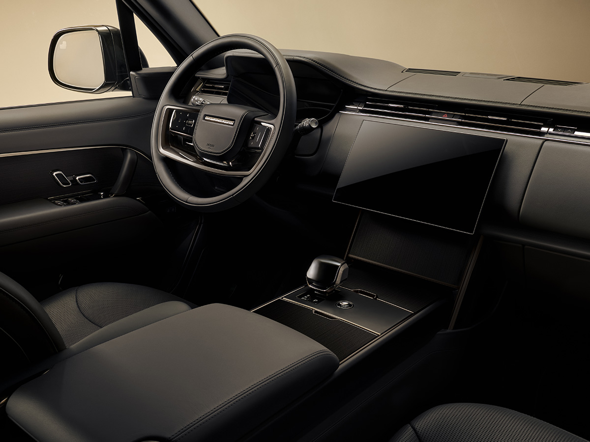 Range Rover SV Black interior