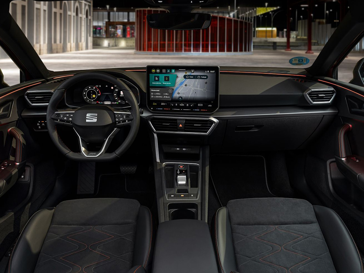 Seat León PHEV Interior