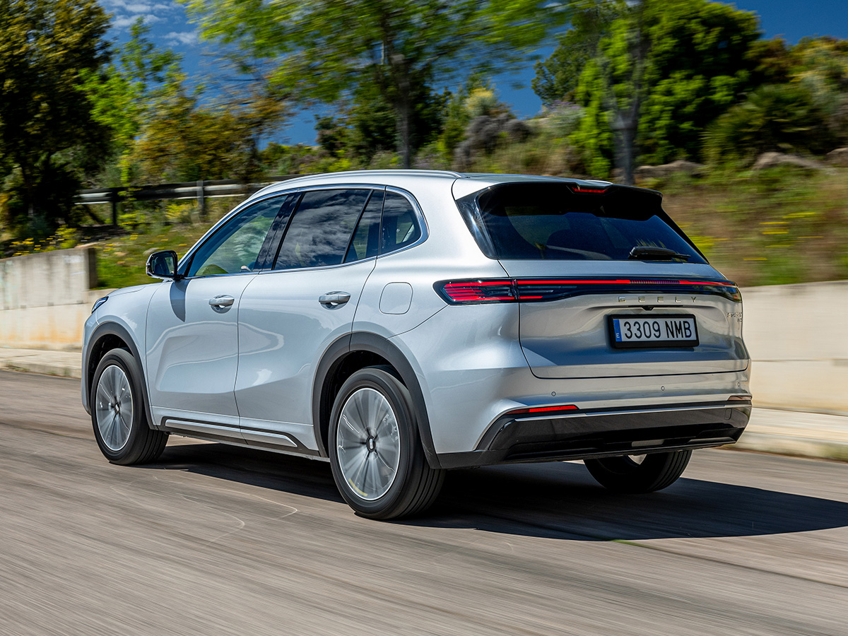 Trasera Geely Starray EM-i