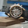 Versión esqueletizada del Chronomaster Sport de Zenith en oro rosa con correa de caucho negro