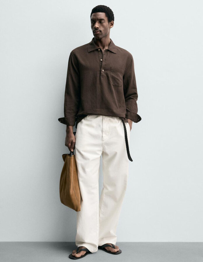Camisa polo lino y algodón marrón oscura de Zara hombre
