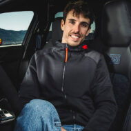 El exclusivo coche personal de Álex Márquez esconde un guiño a Gresini que no verás en ningún otro coche del mundo Álex Márquez en su coche Audi