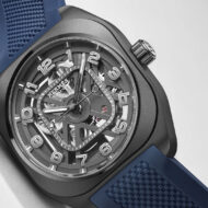Titanio, cerámica negra y un calibre a la vista: así es el reloj con el que Hermès demuestra que también sabe jugar en la liga de los esqueletizados Hermès H08 Squelette 2026 con esfera esqueletizada gris, cifras arábigas en relieve y correa de caucho azul