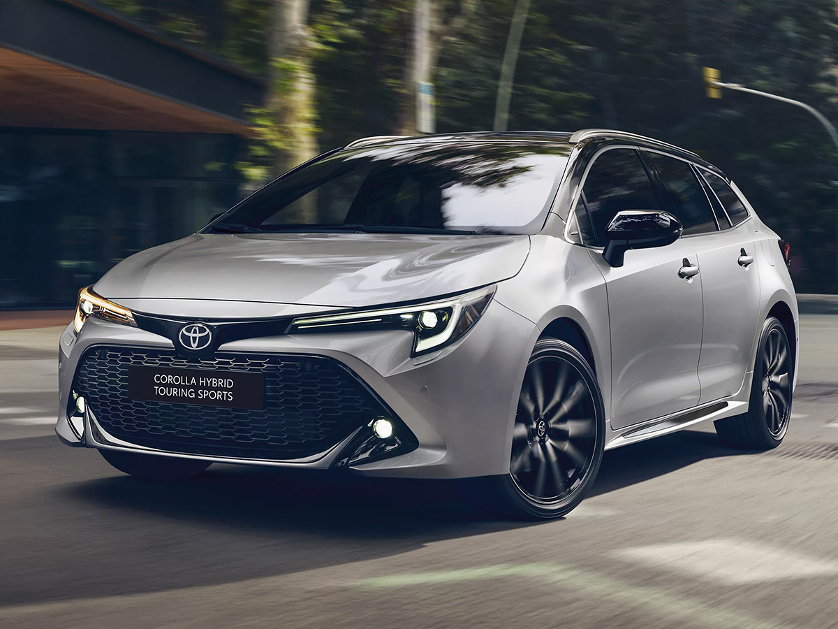 Toyota Corolla Hybrid 140